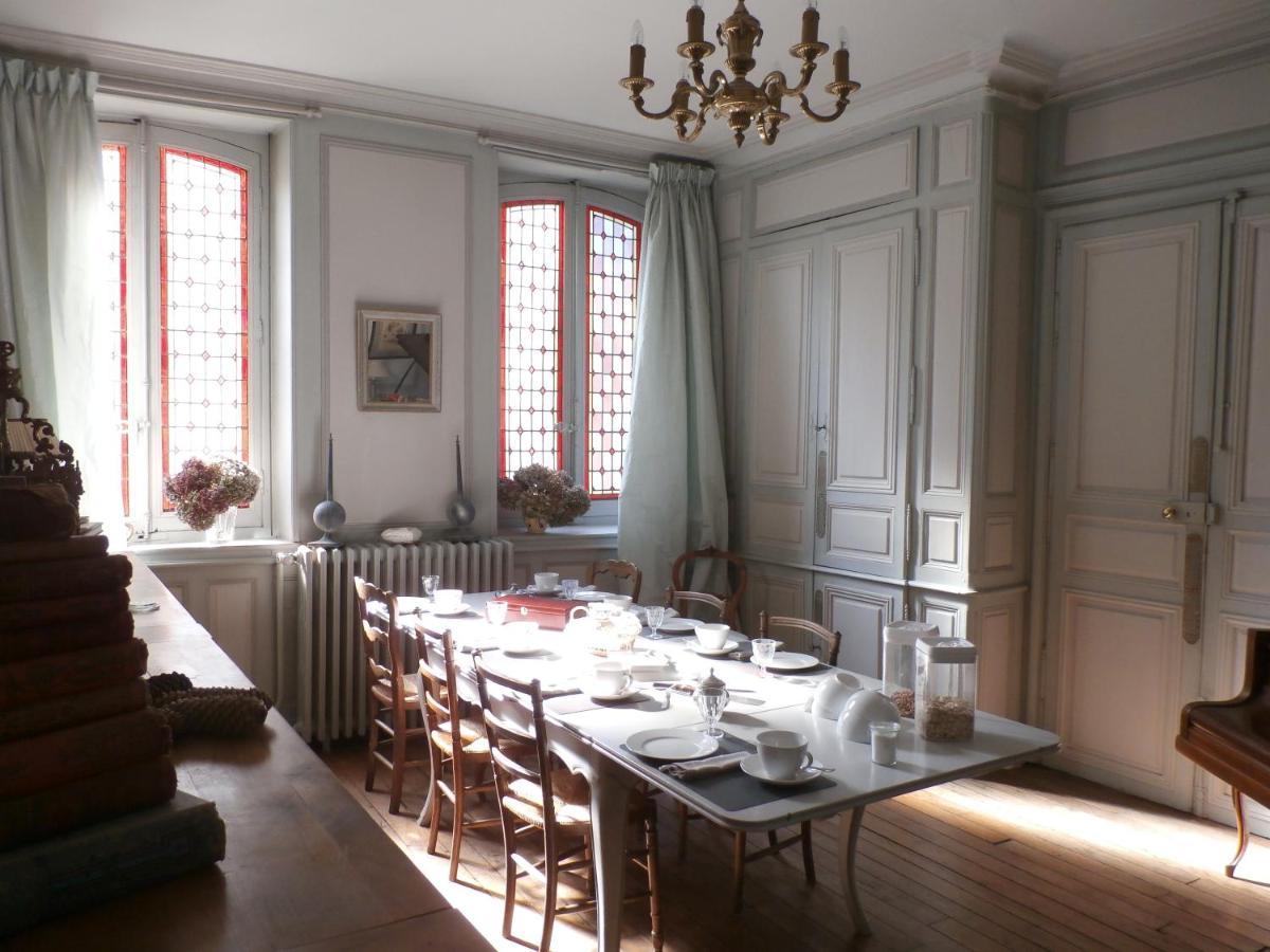 La Maison Xviiie Moulins  Buitenkant foto
