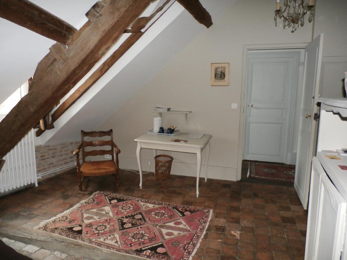 La Maison Xviiie Moulins  Buitenkant foto